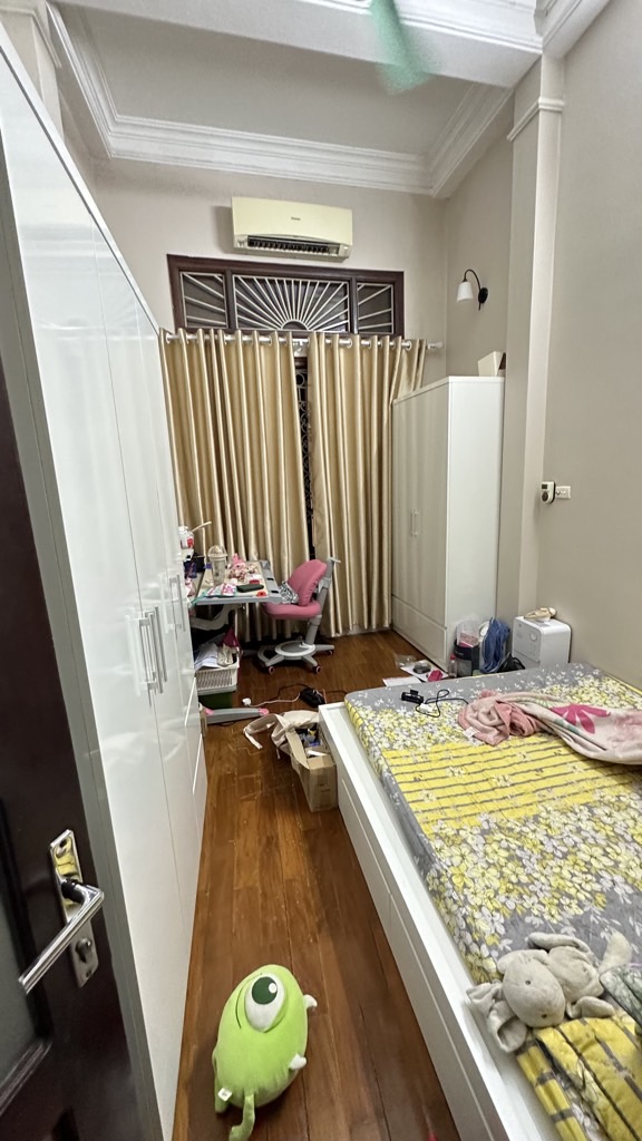 Bán nhà Ngõ Thống Nhất - diện tích 89m2 3 tầng - Sổ đỏ chính chủ - giá 21 tỷ