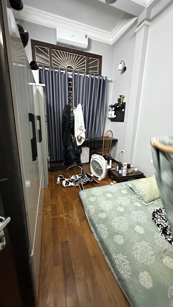 Bán nhà Ngõ Thống Nhất - diện tích 89m2 3 tầng - Sổ đỏ chính chủ - giá 21 tỷ