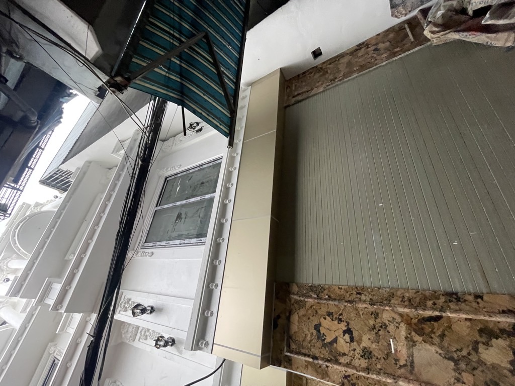 Bán nhà Vĩnh Hưng - diện tích 39m2 6 tầng - Thang máy - giá 11,9 tỷ