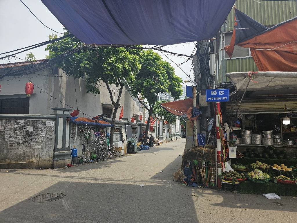 Bán nhà Bằng Liệt - diện tích 74.7m2 3 tầng - ô tô kinh doanh - giá 22,5 tỷ