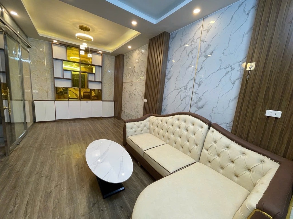 Bán nhà Nhân Hòa - 40m2 6 tầng - ô tô đỗ cửa, kinh doanh sầm uất, full nội thất