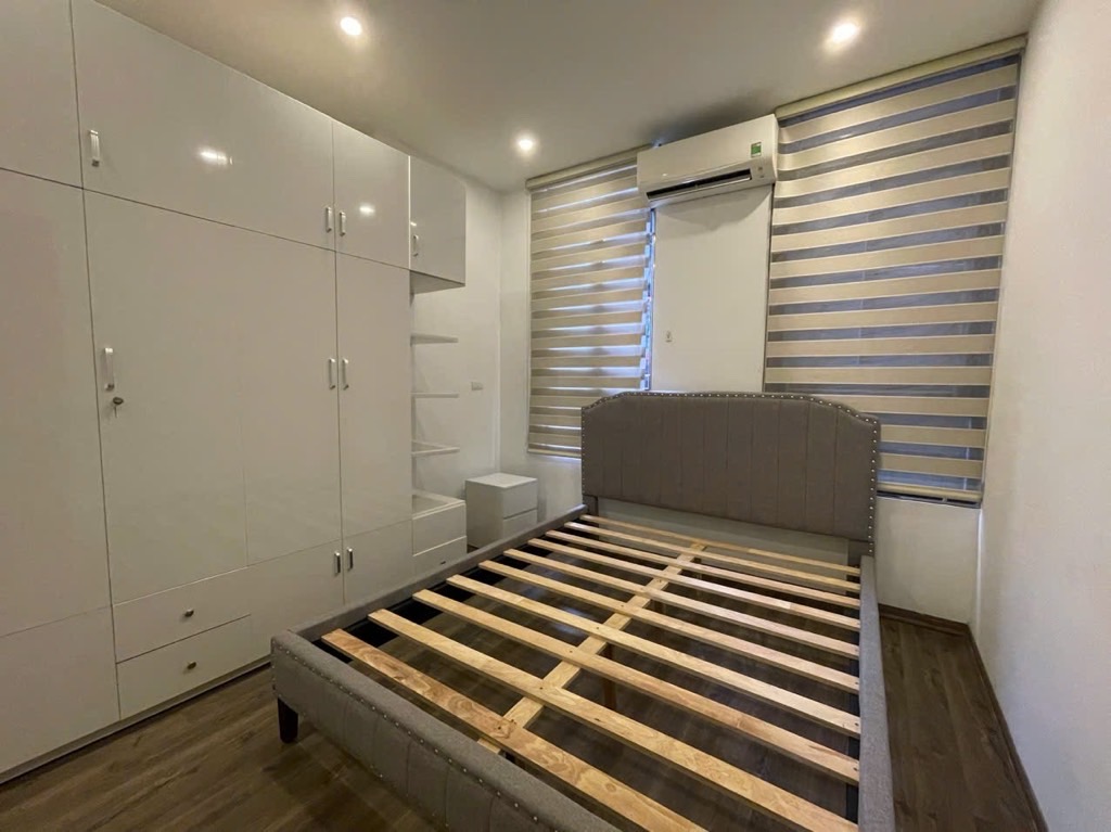 Bán nhà Nhân Hòa - 40m2 6 tầng - ô tô đỗ cửa, kinh doanh sầm uất, full nội thất