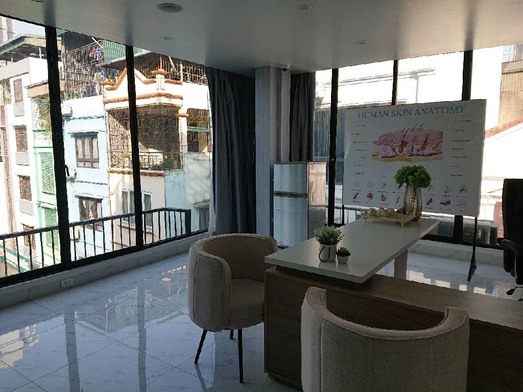 Bán nhà Minh Khai - diện tích 34.7m2 6 tầng - Lô góc, thang máy - giá 24 tỷ