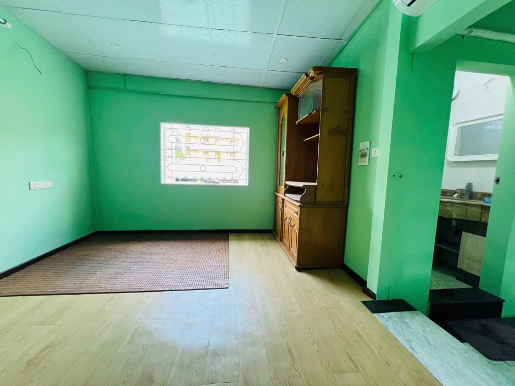 Bán nhà Hào Nam - diện tích 20m2 3 tầng - Nhà đẹp hiếm có - giá 2,68 tỷ