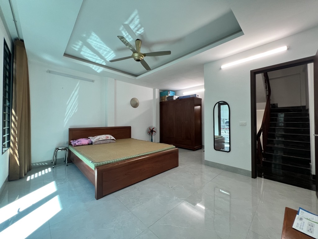 Bán nhà Khương Trung - diện tích 42m2 5 tầng - ô tô - giá 14,9 tỷ