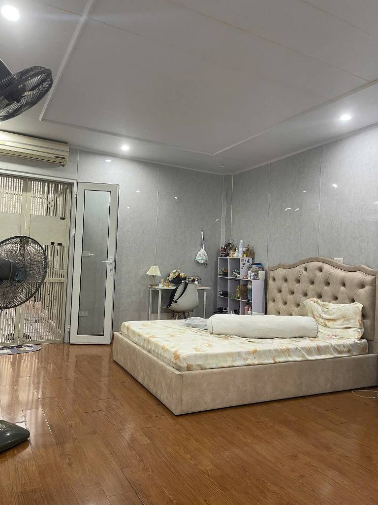 Bán nhà Khương Trung - diện tích 54m2 3 tầng - Nhà đẹp, gần ô tô - giá 11,9 tỷ