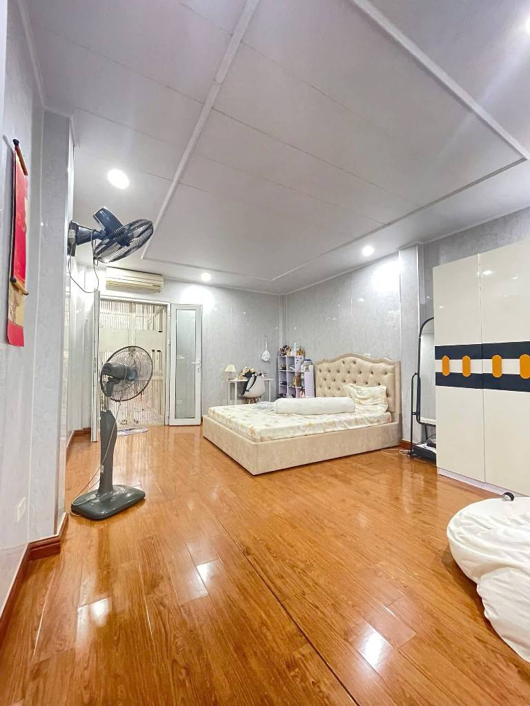 Bán nhà Khương Trung - diện tích 54m2 3 tầng - Nhà đẹp, gần ô tô - giá 11,9 tỷ