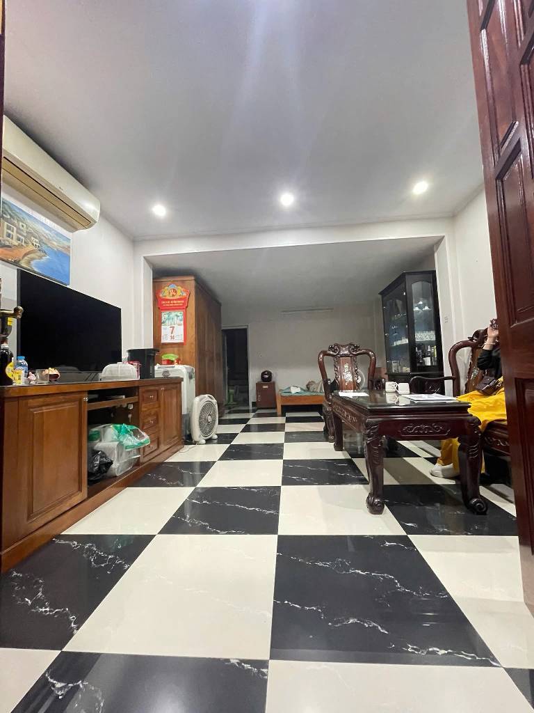 Bán nhà Khương Trung - diện tích 54m2 3 tầng - Nhà đẹp, gần ô tô - giá 11,9 tỷ