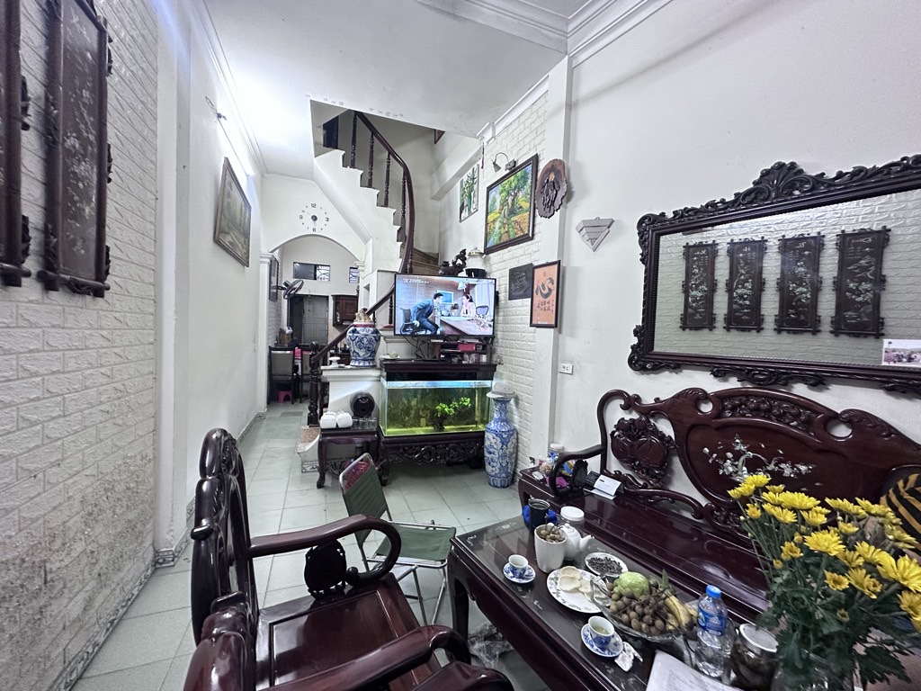 Bán nhà Phương Mai - diện tích 44.5m2 3 tầng - Mặt phố kinh doanh sầm uất - giá 16 tỷ