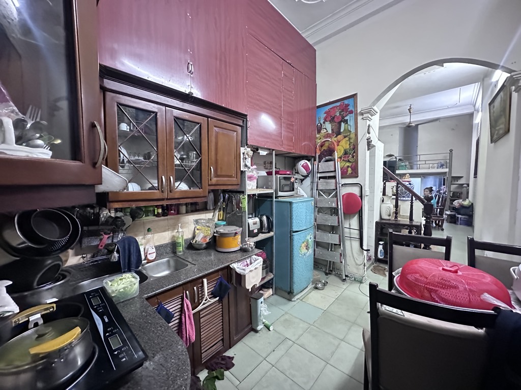 Bán nhà Phương Mai - diện tích 44.5m2 3 tầng - Mặt phố kinh doanh sầm uất - giá 16 tỷ