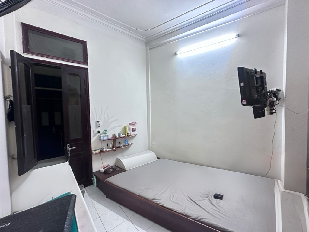 Bán nhà Phương Mai - diện tích 44.5m2 3 tầng - Mặt phố kinh doanh sầm uất - giá 16 tỷ