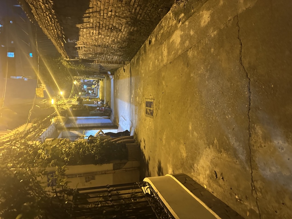 Bán nhà Lĩnh Nam - diện tích 67m2 1 tầng - ô tô đỗ cửa - giá 10 tỷ