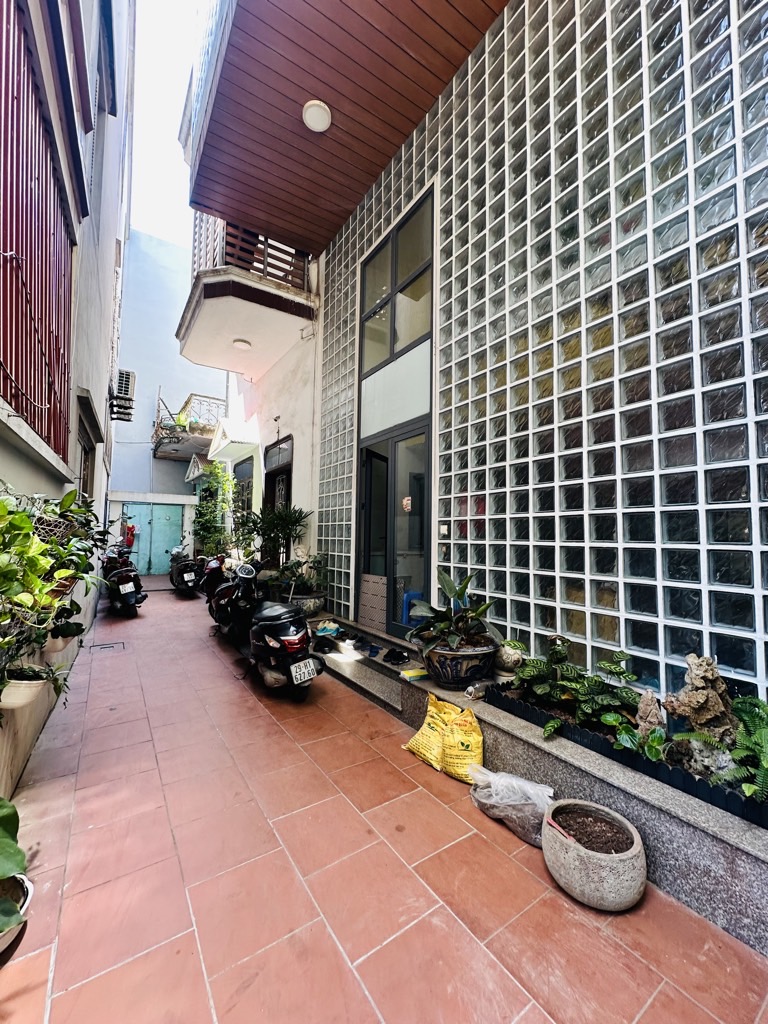 Bán nhà Ngọc Hồi - diện tích 54m2 1 tầng - Nhà mái bằng - giá 5,4 tỷ