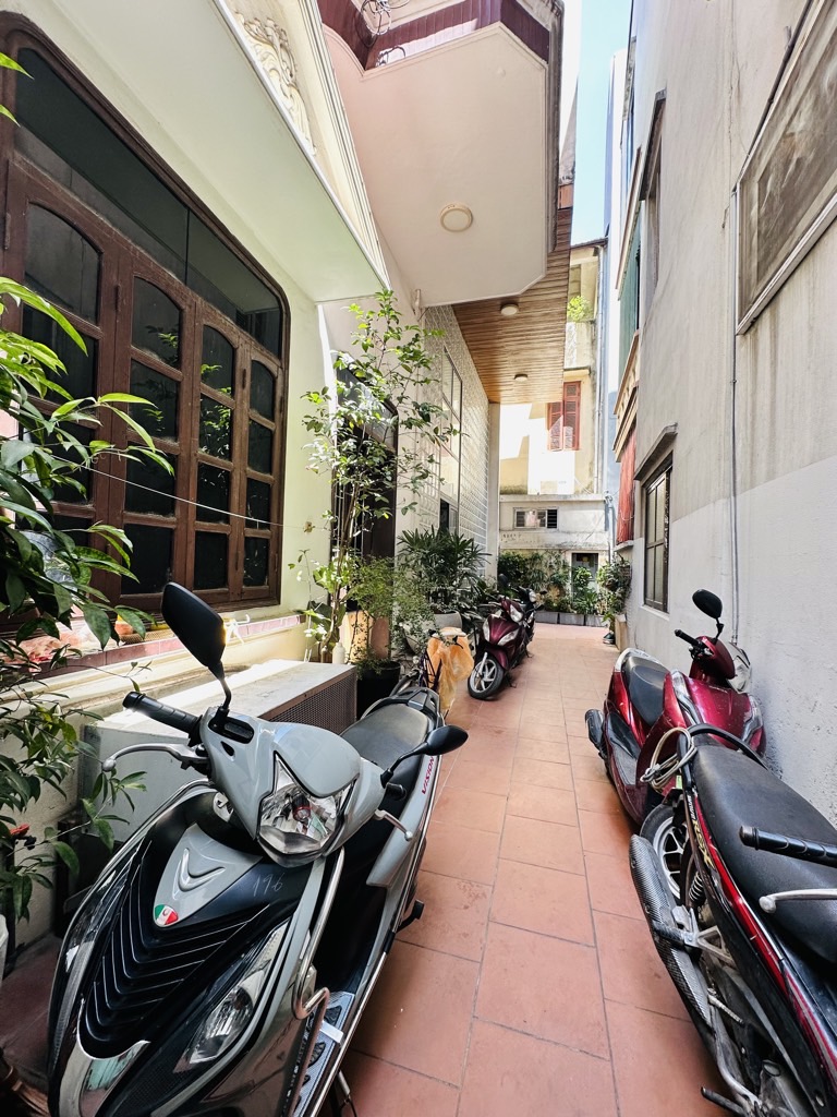 Bán nhà Ngọc Hồi - diện tích 54m2 1 tầng - Nhà mái bằng - giá 5,4 tỷ