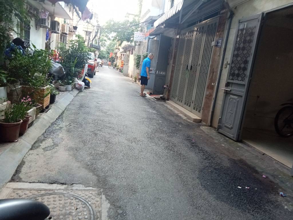 Bán nhà Hoàng Đạo Thành - diện tích 29m2 1 tầng - ô tô qua nhà - giá 4,3 tỷ