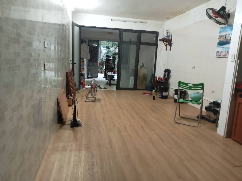 Bán nhà Hoàng Đạo Thành - diện tích 29m2 1 tầng - ô tô qua nhà - giá 4,3 tỷ