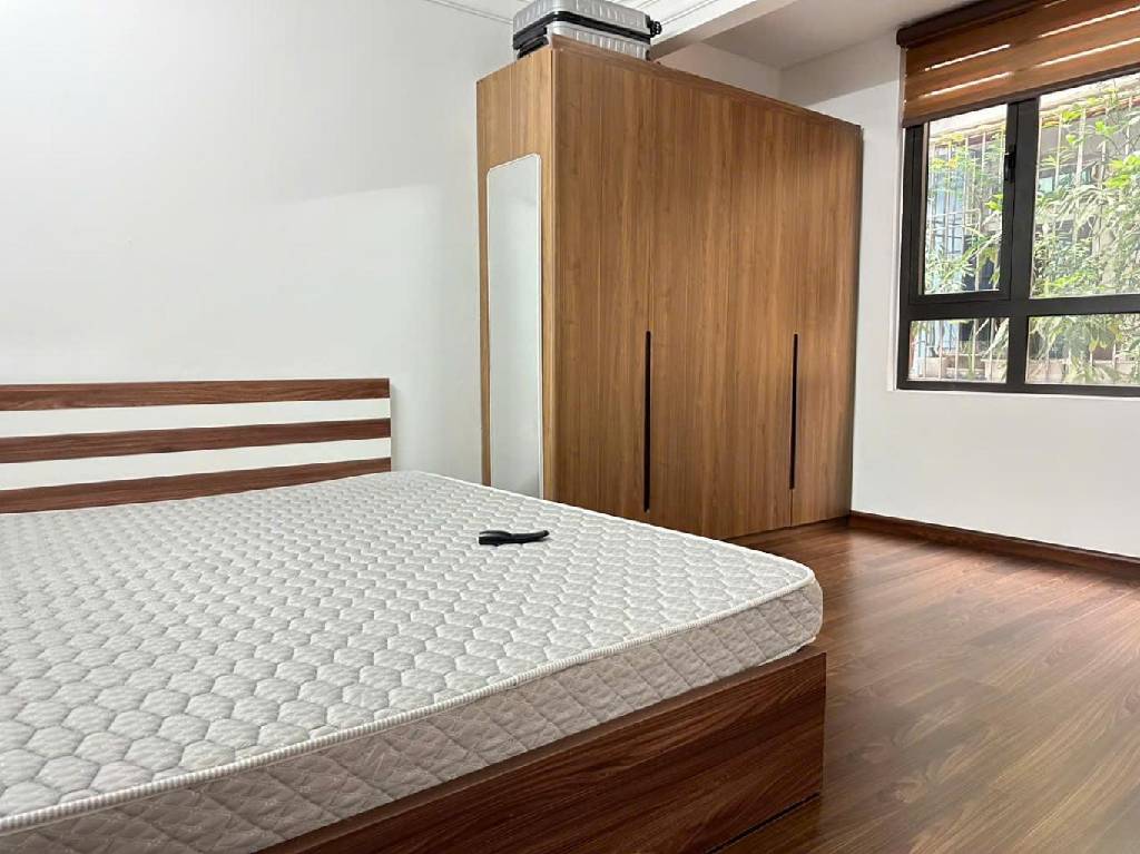 Bán nhà Nguyễn Trãi - diện tích 49m2 5 tầng - Lô góc, nở hậu - giá 9,5 tỷ