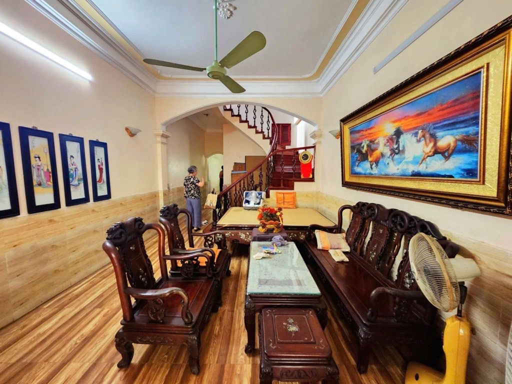 Bán nhà Tân Khai - diện tích 82.7m2 4 tầng - ô tô đỗ cổng - giá 14,5 tỷ