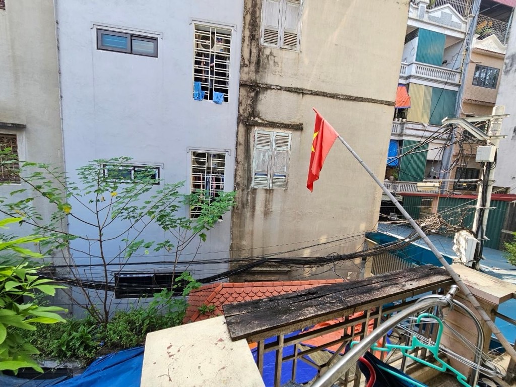 Bán nhà Khương Đình - diện tích 102m2 4 tầng - Mặt tiền rộng - giá 19 tỷ