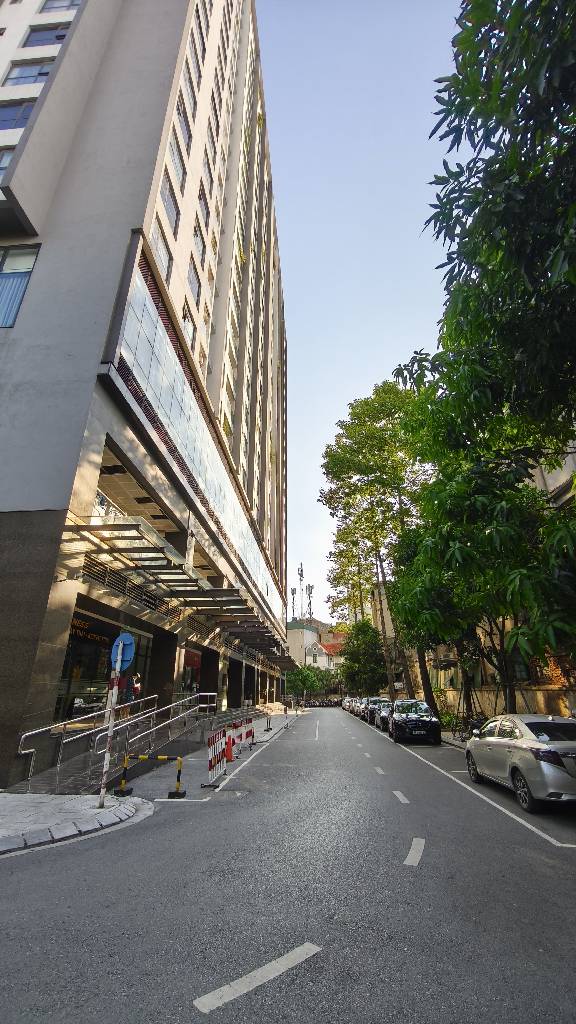 Bán nhà Minh Khai - diện tích 175m2 2 tầng - Ki-ốt kinh doanh - giá 20,6 tỷ