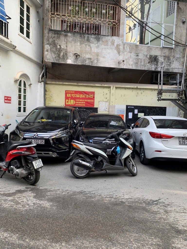 Bán nhà Khương Trung - diện tích 32m2 4 tầng - Ô tô đỗ cửa - giá 7,9 tỷ