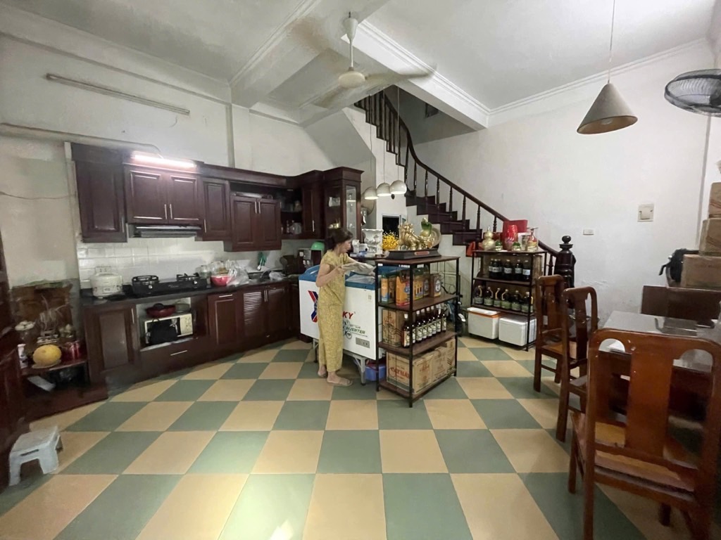 Bán nhà Khương Trung - diện tích 32m2 4 tầng - Ô tô đỗ cửa - giá 7,9 tỷ