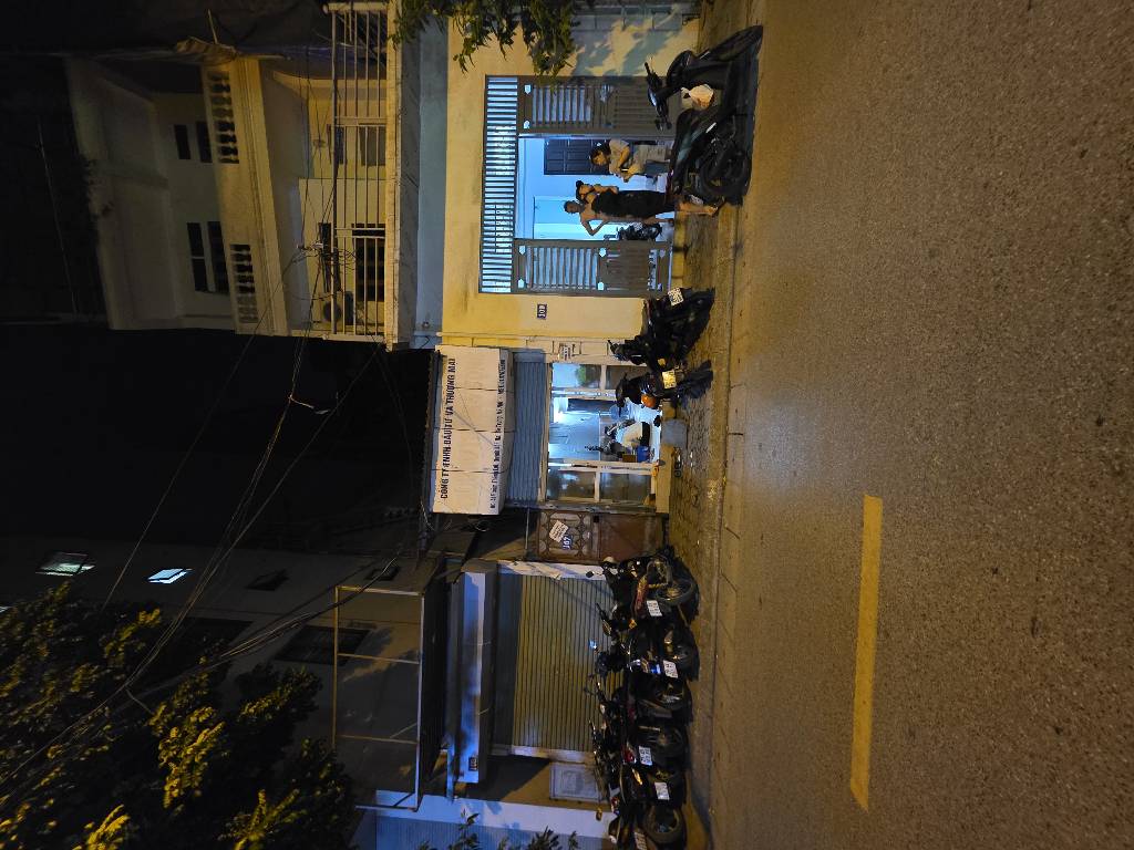 Bán nhà Chùa Quỳnh - diện tích 45m2 1 tầng - Mặt Phố - giá 19,8 tỷ