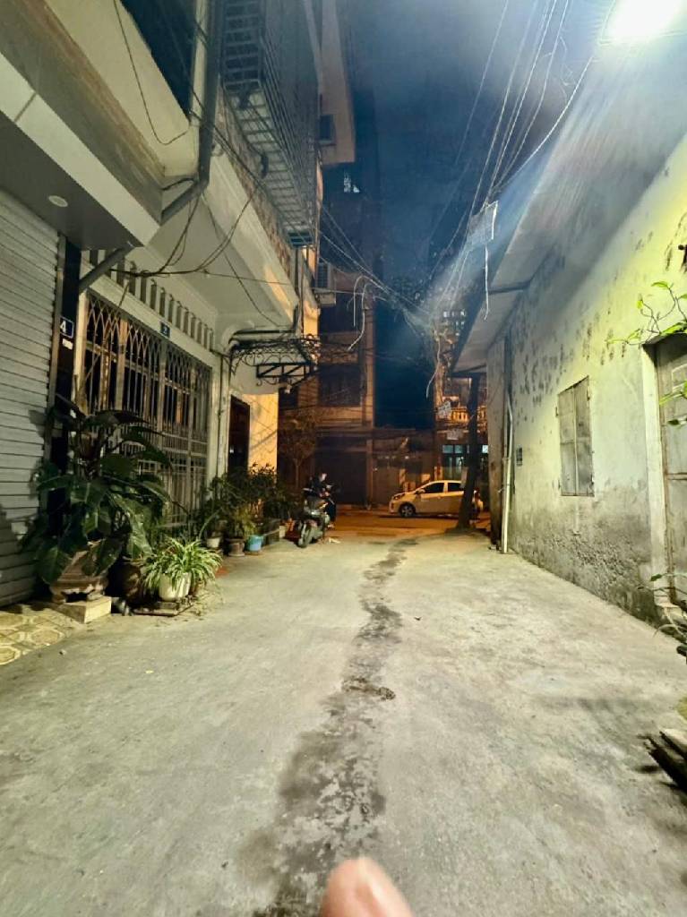 Bán nhà Lãng Yên - diện tích 60m2 4 tầng - ô tô tránh - giá 19,6 tỷ