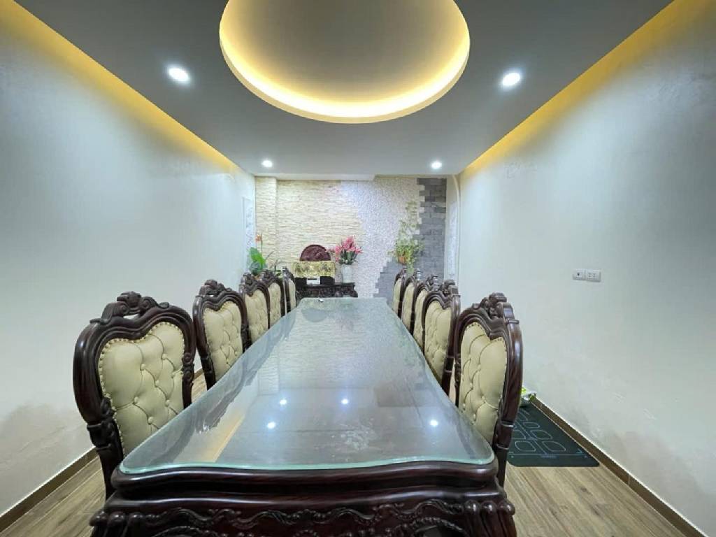 Bán nhà Lãng Yên - diện tích 60m2 4 tầng - ô tô tránh - giá 19,6 tỷ