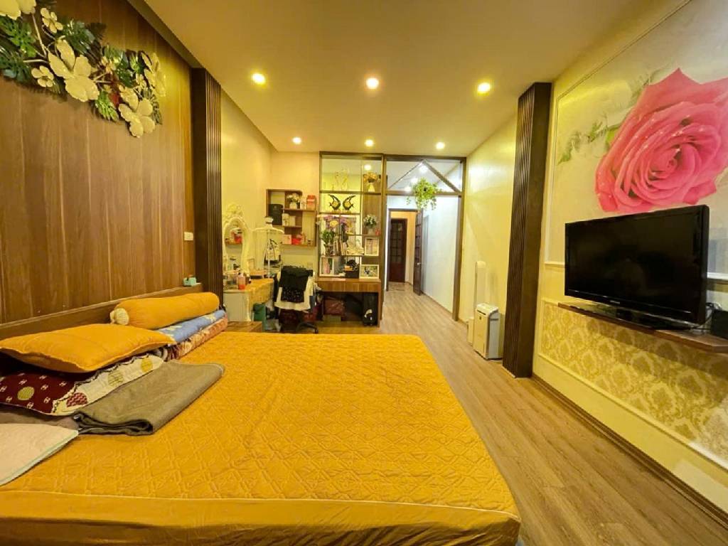 Bán nhà Lãng Yên - diện tích 60m2 4 tầng - ô tô tránh - giá 19,6 tỷ