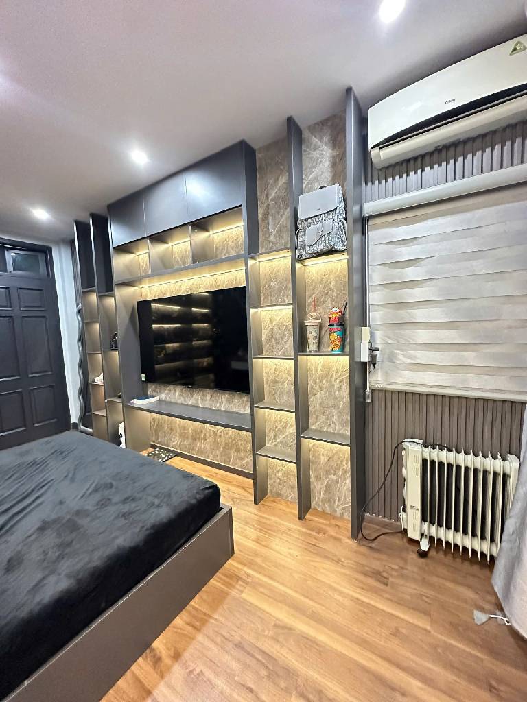 Bán nhà Quan Nhân - diện tích 44m2 6 tầng - Nhà đẹp ở ngay - giá 11,8 tỷ