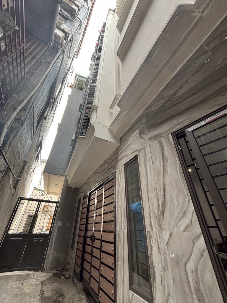 Bán nhà Nguyễn Lương Bằng - diện tích 30m2 6 tầng - Thang máy - giá 11,3 tỷ