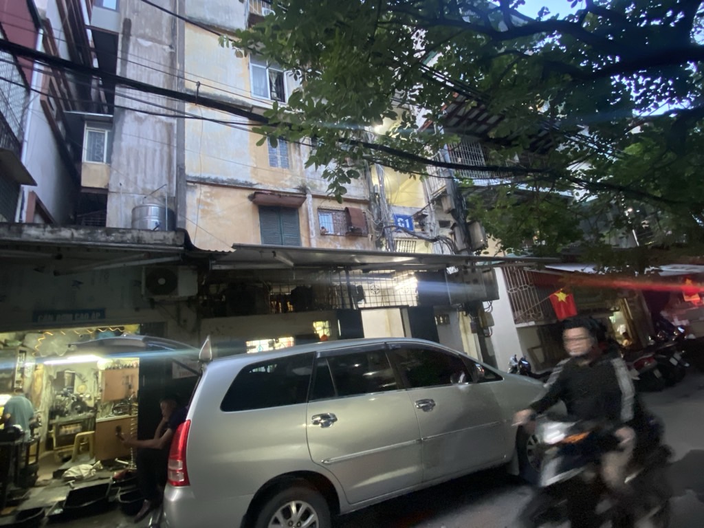 Bán nhà Giải Phóng - diện tích 60.8m2 1 tầng - Căn hộ đẹp cho thuê - giá 4,8 tỷ