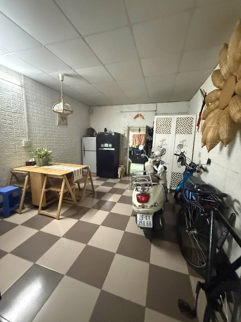 Bán nhà Ngõ Chợ Khâm Thiên - diện tích 68.9m2 2 tầng - Mặt ngõ VIP - giá 22,8 tỷ