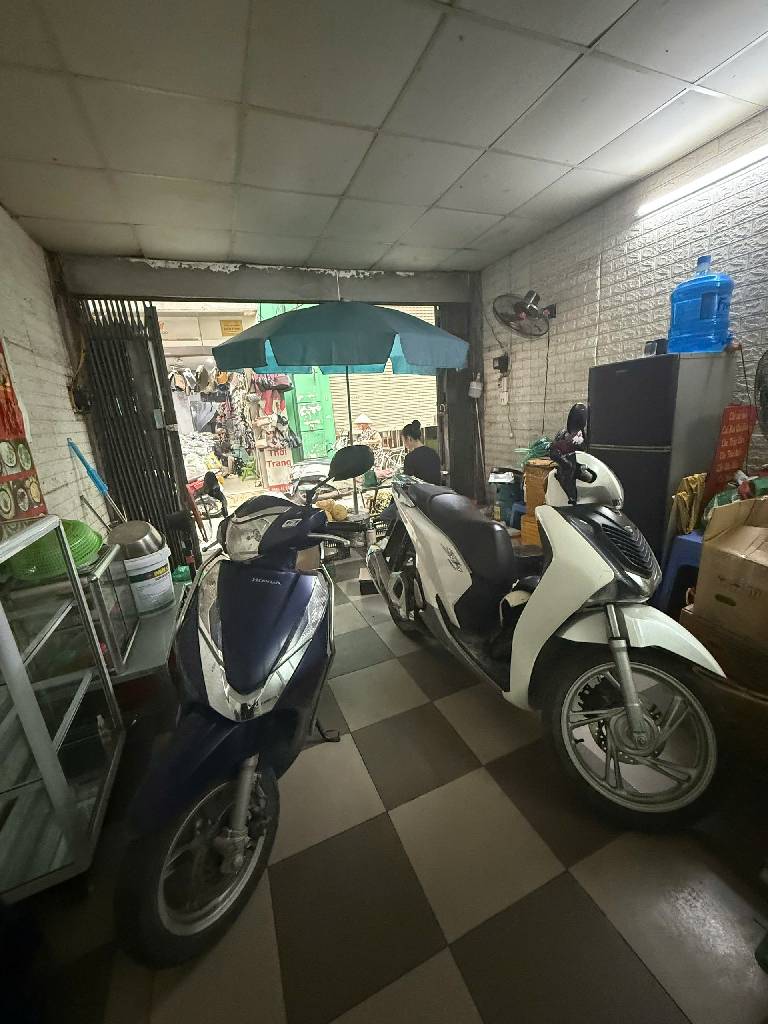 Bán nhà Ngõ Chợ Khâm Thiên - diện tích 68.9m2 2 tầng - Mặt ngõ VIP - giá 22,8 tỷ