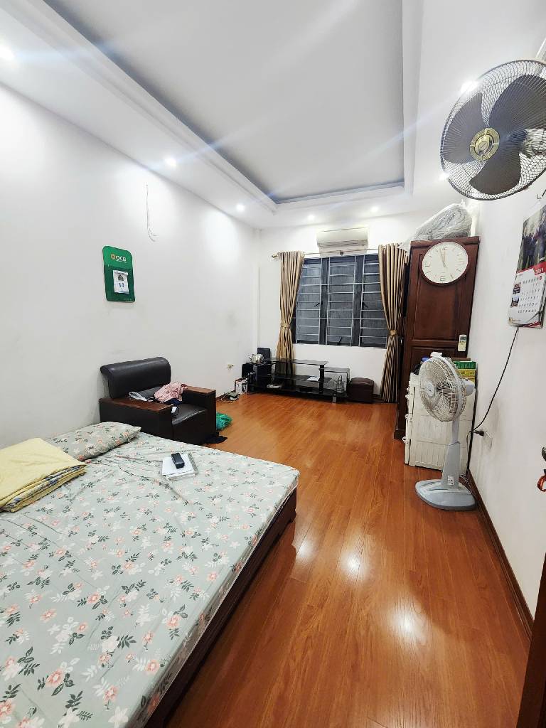 Bán nhà Khương Đình - diện tích 61m2 5 tầng - ô tô tránh - giá 17,5 tỷ