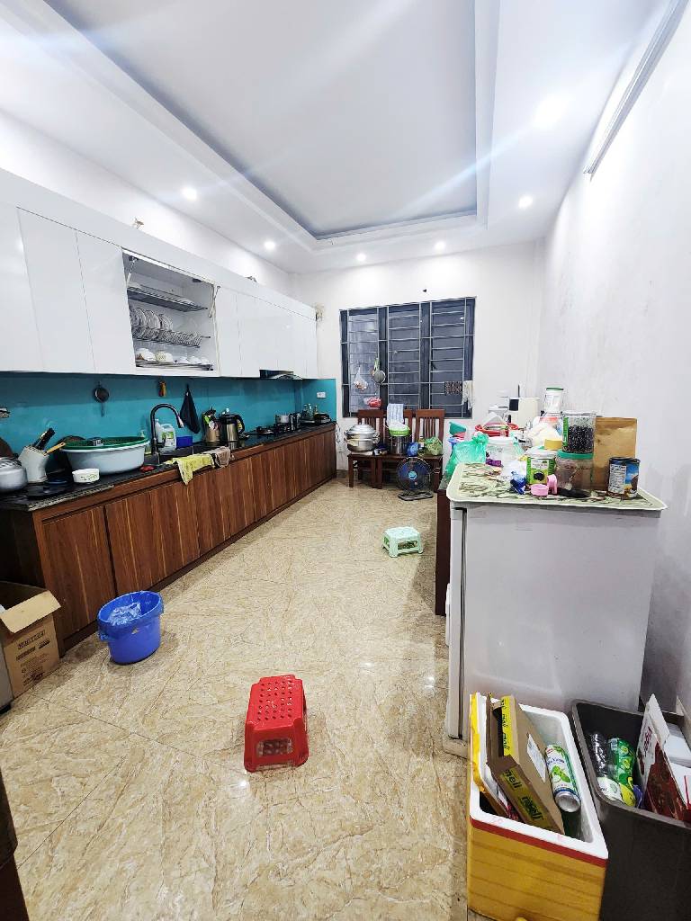 Bán nhà Khương Đình - diện tích 61m2 5 tầng - ô tô tránh - giá 17,5 tỷ