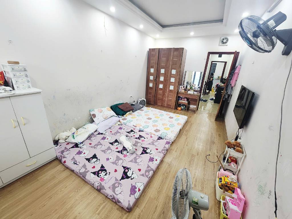 Bán nhà Khương Đình - diện tích 61m2 5 tầng - ô tô tránh - giá 17,5 tỷ