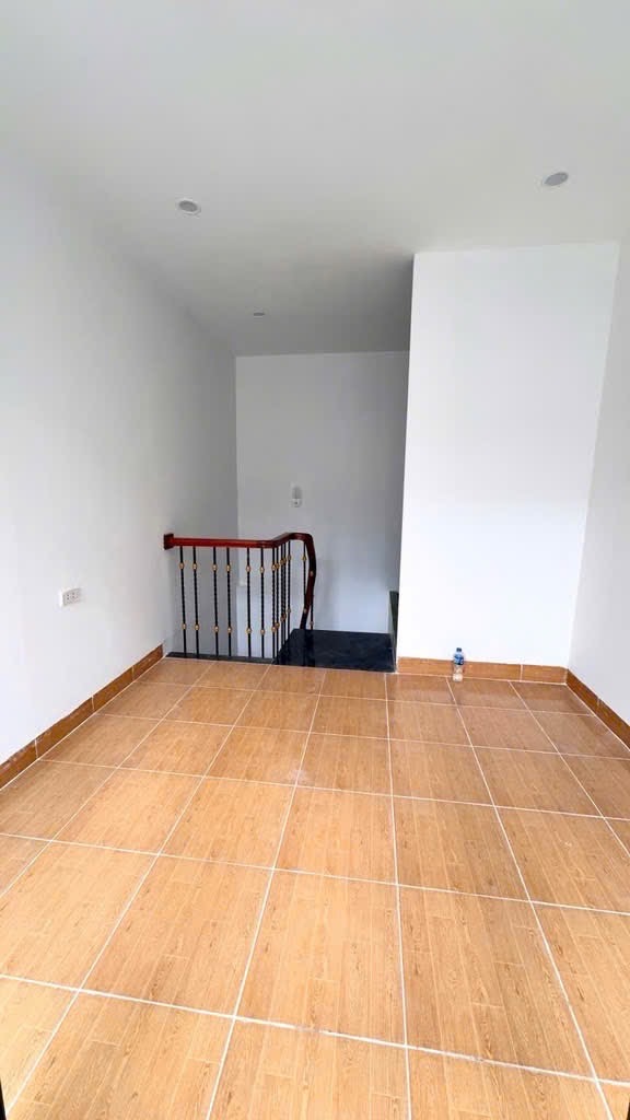 Bán nhà Thanh Nhàn - diện tích 24,7m2 4 tầng - Nhà mới kính kong, ngõ nông gần phố - giá 5,95 tỷ