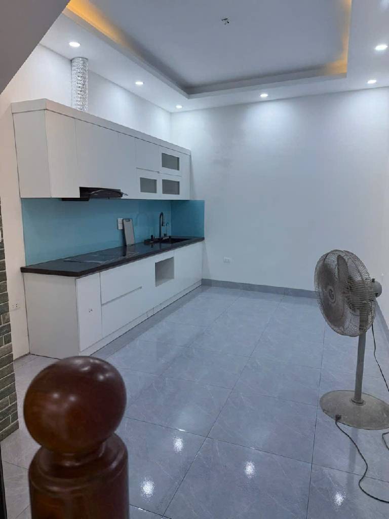 Bán nhà Định Công Thượng - diện tích 39m2 2 tầng - Cực hiếm - giá 2,75 tỷ