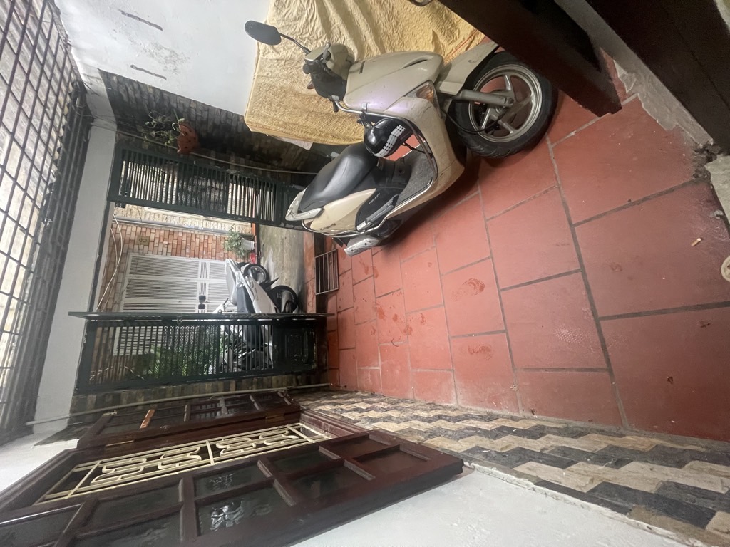 Bán nhà Bùi Ngọc Dương - diện tích 75m2 1 tầng - Ngõ to gần phố - giá 4,7 tỷ