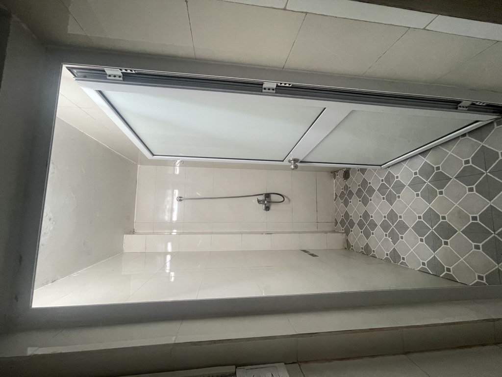 Bán nhà Bùi Ngọc Dương - diện tích 75m2 1 tầng - Ngõ to gần phố - giá 4,7 tỷ