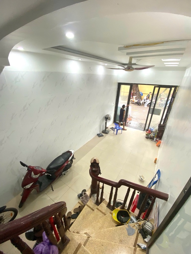 Bán nhà Vĩnh Tuy - diện tích 33m2 5 tầng - Mặt phố kinh doanh - giá 14,2 tỷ