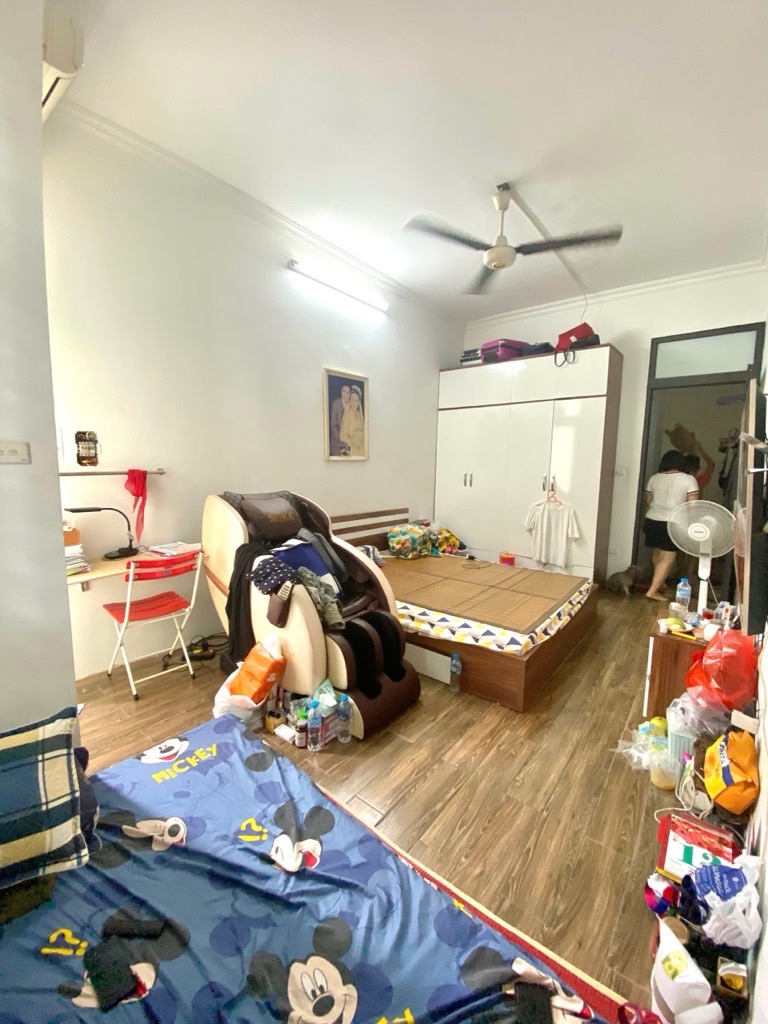 Bán nhà Vĩnh Tuy - diện tích 33m2 5 tầng - Mặt phố kinh doanh - giá 14,2 tỷ