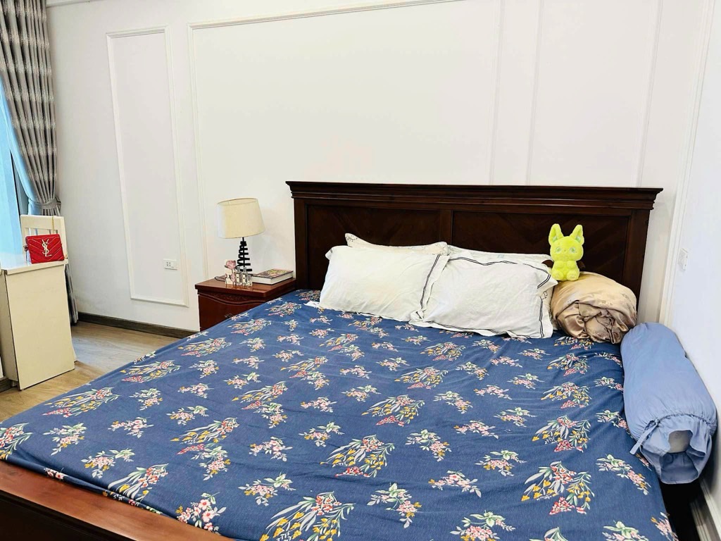 Bán nhà Tân Mai - diện tích 80m2 1 tầng - Chung cư Cao Cấp - giá 10 tỷ