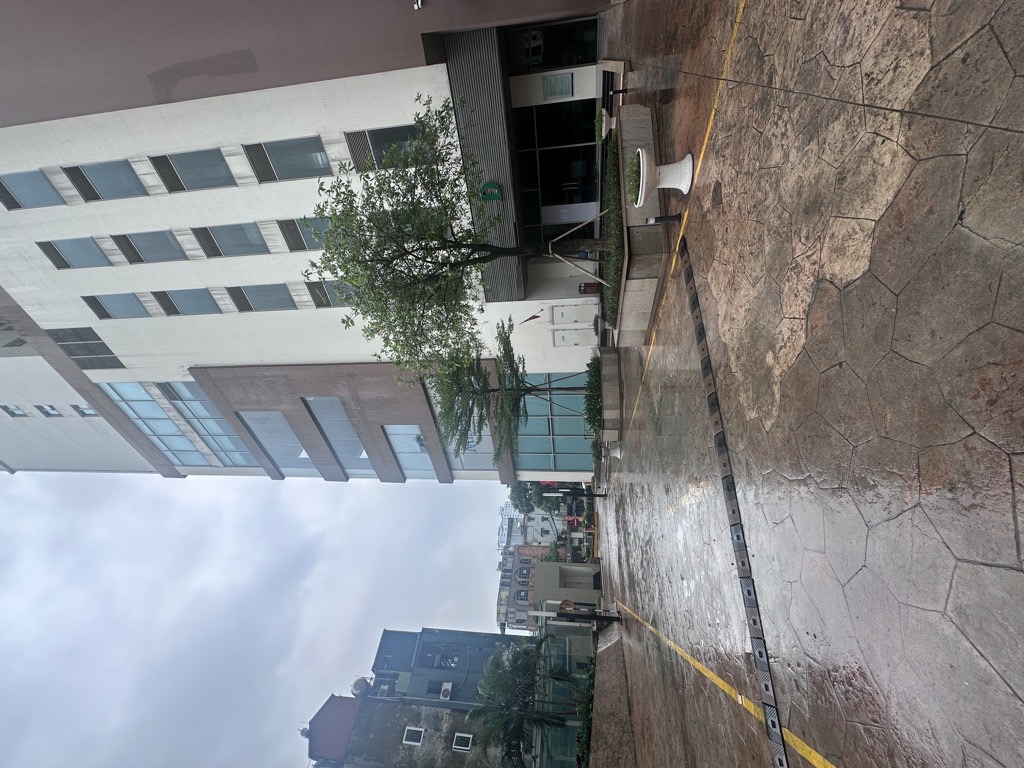 Bán nhà Tân Mai - diện tích 80m2 1 tầng - Chung cư Cao Cấp - giá 10 tỷ