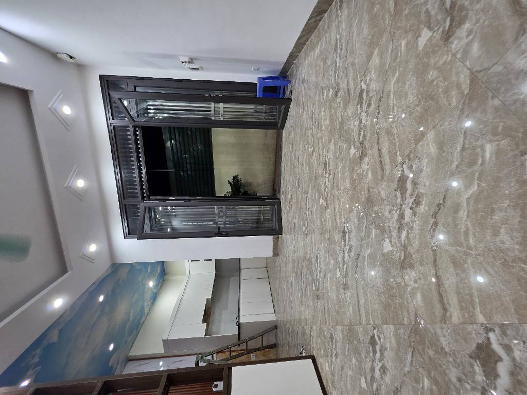 Bán nhà Nam Dư - diện tích 42.2m2 5 tầng - nhà mới xây, yên tĩnh - giá 8,4 tỷ