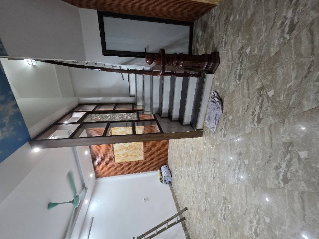 Bán nhà Nam Dư - diện tích 42.2m2 5 tầng - nhà mới xây, yên tĩnh - giá 8,4 tỷ