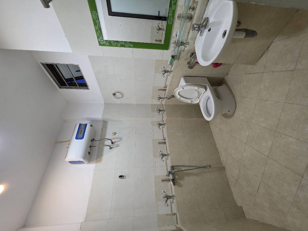 Bán nhà Nam Dư - diện tích 42.2m2 5 tầng - nhà mới xây, yên tĩnh - giá 8,4 tỷ