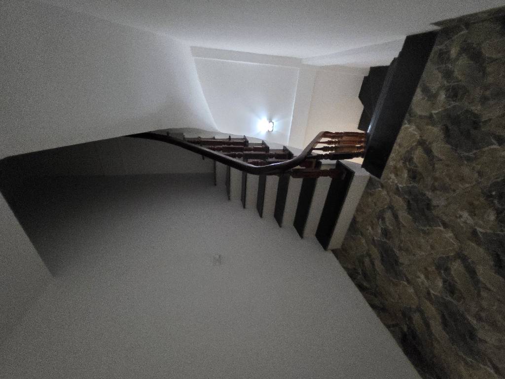 Bán nhà Nam Dư - diện tích 42.2m2 5 tầng - nhà mới xây, yên tĩnh - giá 8,4 tỷ